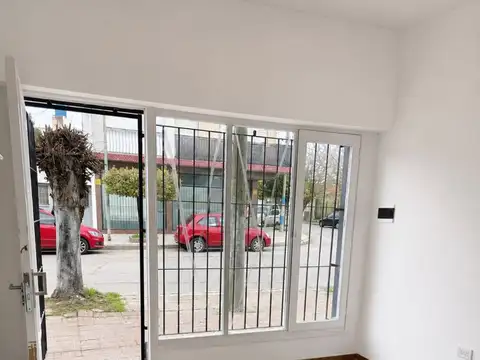 PH RECICLADO EN PLANTA BAJA ? APTO VIVIENDA O PROFESIONAL