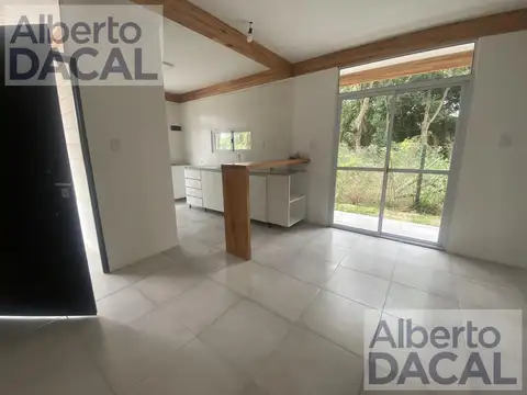 Casa en Alquiler en Arturo Segui, $ 800.000