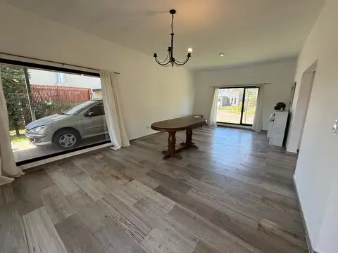 Casa en Alquiler de 3 dormitorios