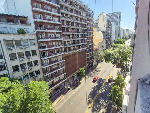 Oficina en Venta 64 años