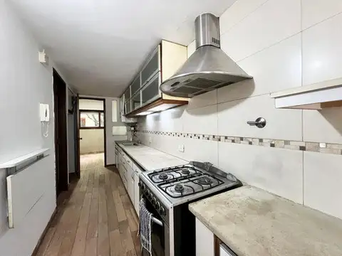 Casa 6 ambientes con 3 baños