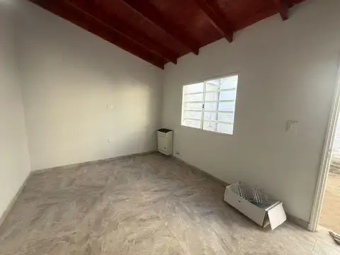 Depto Tipo Casa en Alquiler de 2 dormitorios