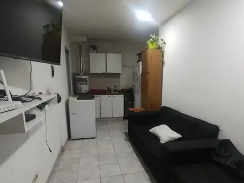 VENTA AMPLIO MONOAMBIENTE DIVIDIDO