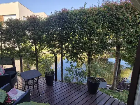 Casa en Lago Escondido