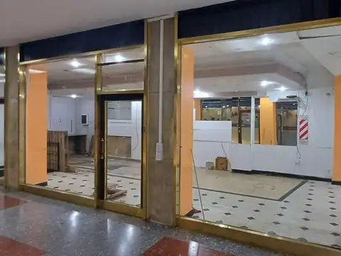 Local en Venta 40 años