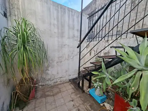 Depto Tipo Casa en Venta con 1 cocheras