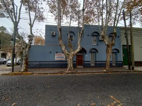 CASA 6 AMBIENTES EN 2 PLANTAS