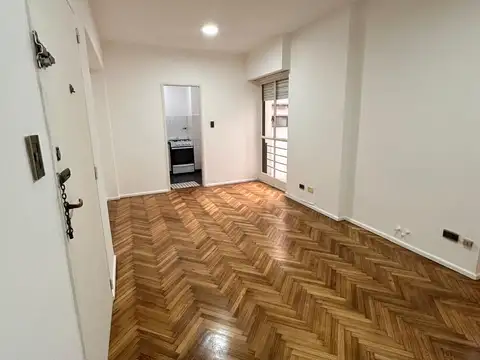 Gascon 1100, Piso 1