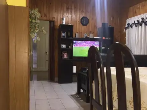 Casa en Venta con 5 cocheras