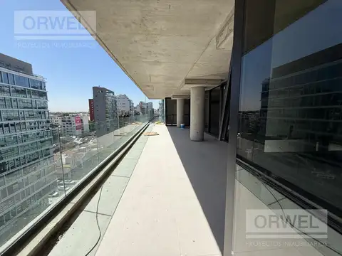 Oficina en Venta con Gran Balcon Terraza piso altisimo!!