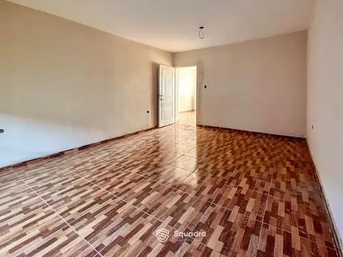 VENTA - Casa de 2 dormitorios con galería, parrillero y piscina - Ibarlucea.