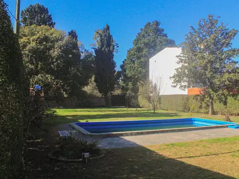 Albert Einstein 5100