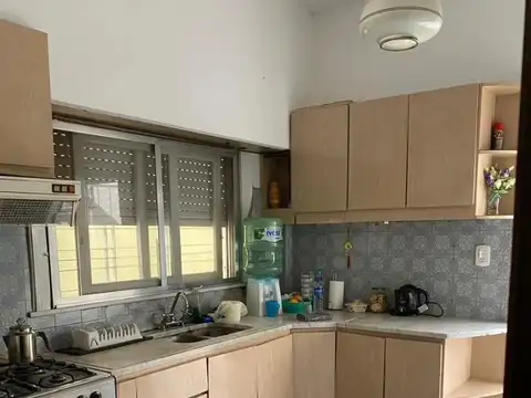 VENTA CASA EN LOTE 306 m²  SAN JUSTO / LA MATANZA