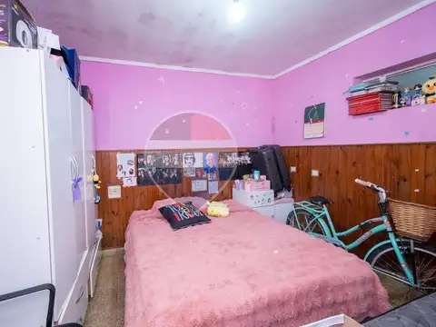 CASA EN VENTA EN B° CENTENARIO 3 DORMITORIOS