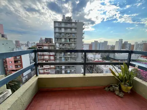 Av. Francia 800, Piso 8
