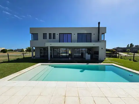 Casa en Venta de 4 dormitorios