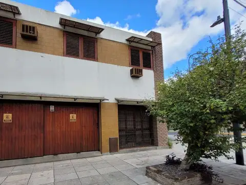 Casa en Venta en Parque Chacabuco, USD 240.000