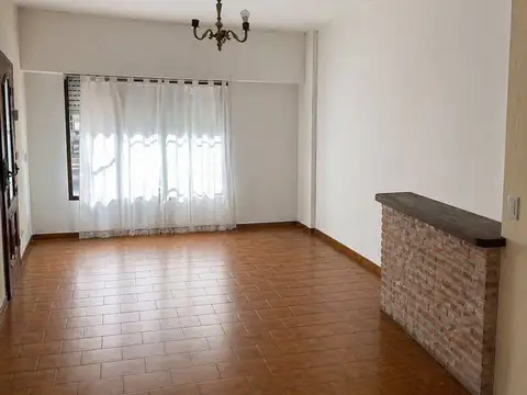 Avenida San Martín al 800, Quilmes 800