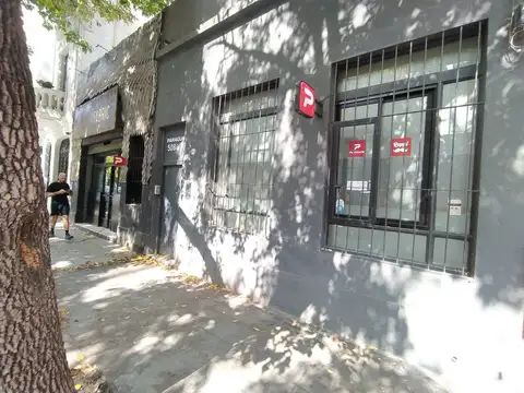 LOCAL COMERCIAL A LA CALLE APTO USO GASTRONÓMICO EN PALERMO  