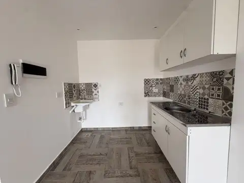Depto Tipo Casa en Alquiler en Posadas, $ 650.000