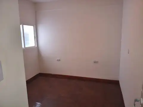 Avenida Chiclana 2800, Piso 1