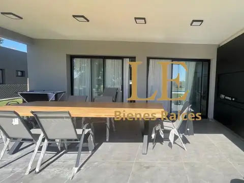 Casa en Venta en San Sebastian, USD 159.000