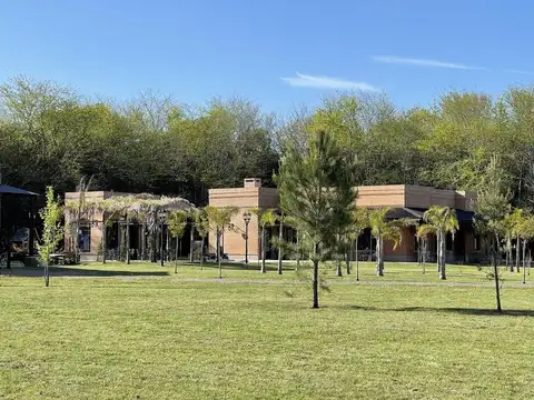 Casa en Venta en Countries y Barrios Cerrados en San Miguel, USD 950.000
