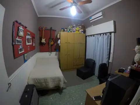 EN VENTA EXCELENTE DEPARTAMENTO TIPO CASA EN PLANTA ALTA DE 4 AMBIENTES - FICHA 7580