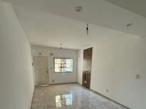 Departamento en Alquiler en Ramos Mejia, $ 600.000