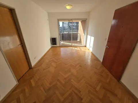 Gdor F Llavallol 300, Piso 10
