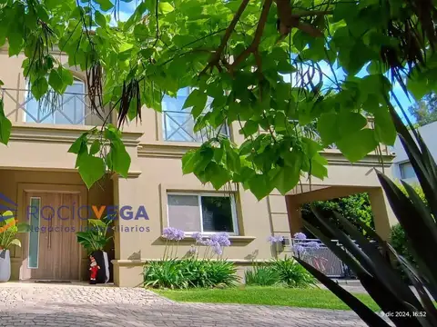 Casa en  Alquiler Anual en Country Campos de Alvarez, Moreno