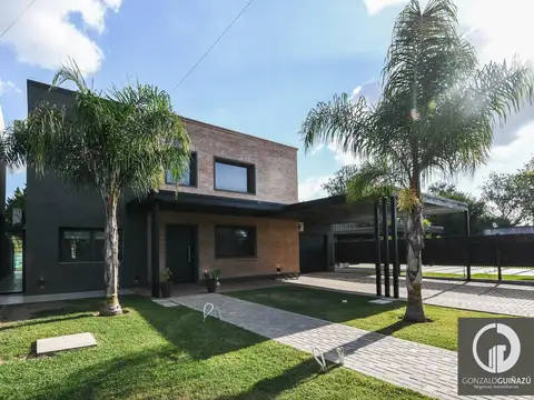 Casa en Venta en Fisherton, Rosario