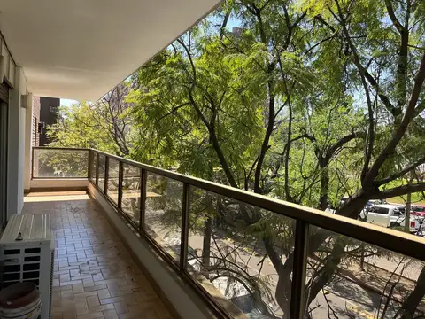 Departamento 5 ambientes con 2 baños