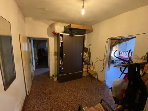 Casa 5 ambientes con 1 baño