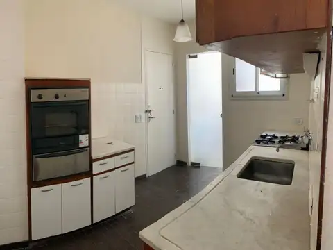 VENTA - DEPARTAMENTO 2 DORMITORIOS - SAN MARTÍN 700