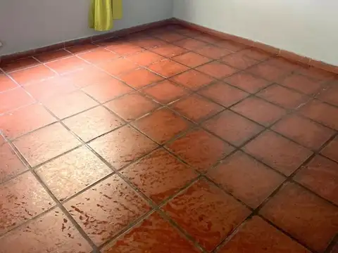 Depto Tipo Casa en Alquiler de 2 dormitorios