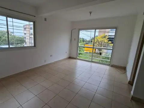 Departamento en Alquiler en Zona Centro, $ 300.000