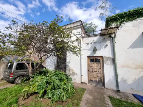 Casa en Venta con 4 cocheras