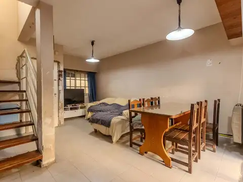 Casa 4 ambientes con 1 baño