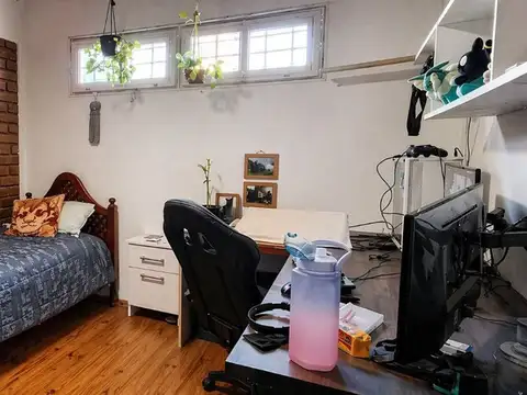 Casa 6 ambientes con 5 baños