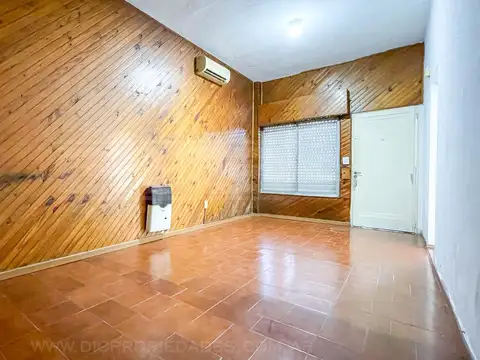 Republica al 6500 entre Rawson y Alsina