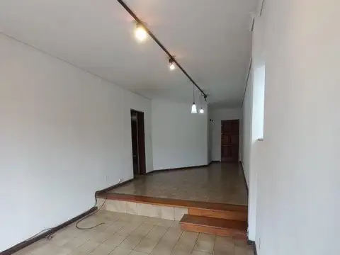 Depto Tipo Casa en Venta en Lomas de Zamora, USD 99.000