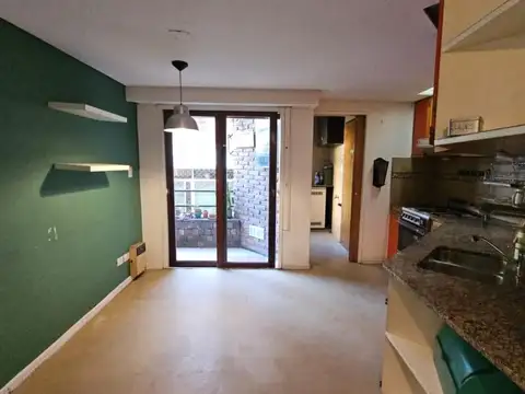 Depto Tipo Casa en Venta con 1 cocheras