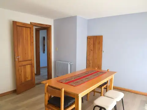 Casa 7 ambientes con 4 baños