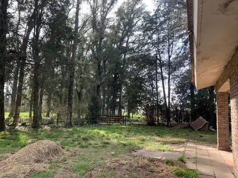 Casa quinta con amplio parque