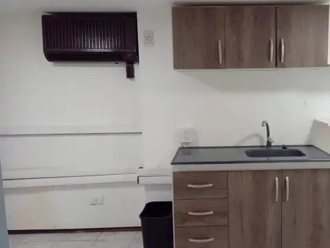 EN ALQUILER  CONSULTORIOS, OFICINAS, CLINICA, ETC SUPER UBIC