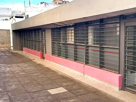 LOCAL COMERCIAL IDEAL OFICINA MAS COCHERA