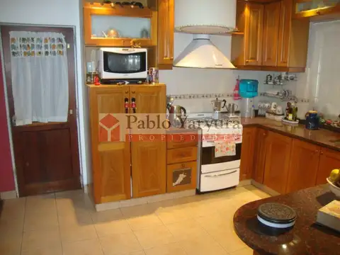 Casa 4 ambientes con 3 baños