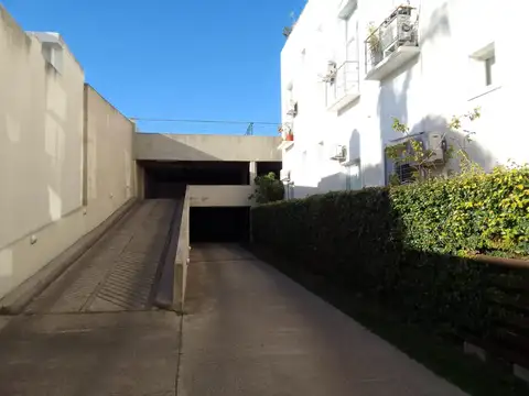 José M. Paz  al 400