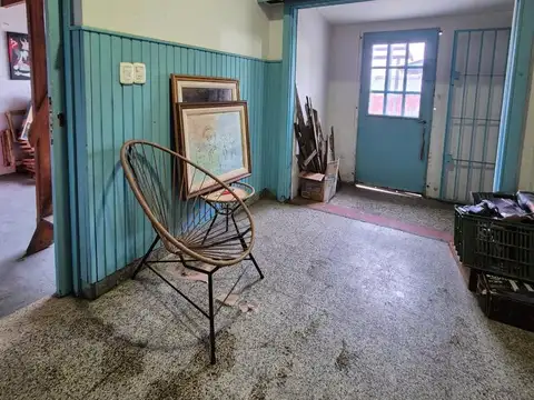 Casa 3 ambientes con Local Comercial Independiente y Terraza